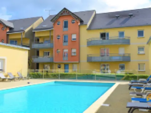 Adonis Grandcamp - Résidence les Isles de Sola Ξενοδοχεία στην πόλη Lower Normandy