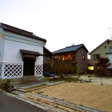 古民家 三津浜旅館 梅津寺附近的飯店