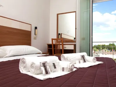 Hotel Vela d'Oro فنادق في Misano Adriatico