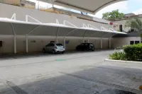 Hotel Portobelo - parking