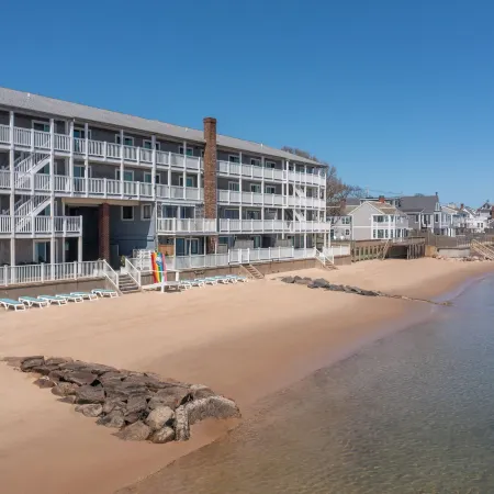 Surfside Hotel and Suites