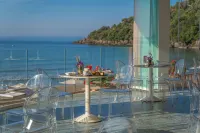 Summit Hotel - breakfast
