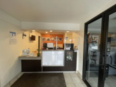 Travelodge by Wyndham Brattleboro VT Hotels in Windham County