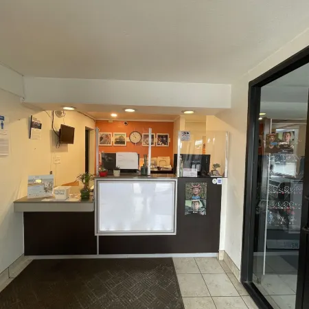 Travelodge by Wyndham Brattleboro VT