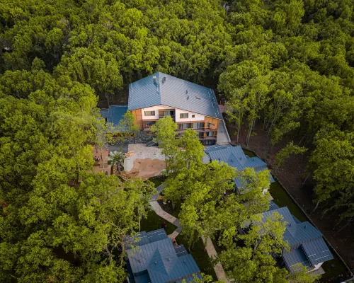 Utopia Forest Hotels near Baba Ganka Square