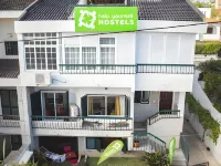 Help Yourself Hostels - Carcavelos Coast Hôtels à : Oeiras