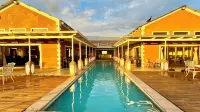 River Crossing Lodge - Pools