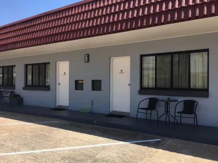 Main Street Motel Отели в г. Херви-Бэй