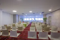 Novus City Hotel