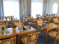 Hotel Gästehaus Forum am Westkreuz Hotel dekat Stasiun Kereta Muenchen-Pasing