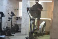 Asterion Suites & Spa - Designed for Adults - Fitnessstudio