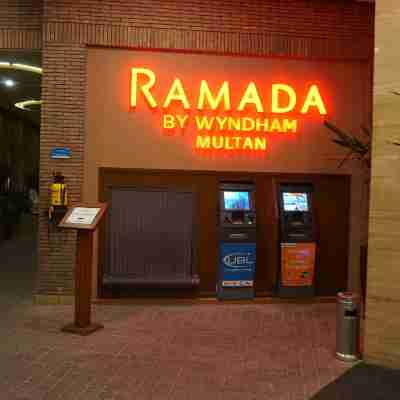Ramada by Wyndham Multan Hotel Exterior