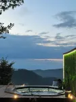 Dora Suit Bungalov