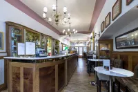 ホテル ウ ズラテホ イェレナ