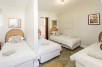 Wagon Wheel Country Lodge Hotels in Beaufort West