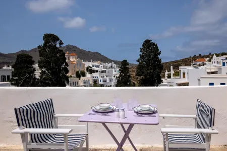Platanos Cycladic House