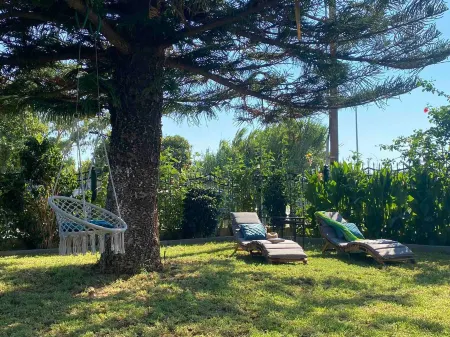 Kalamata Garden Haven - Escape Amidst Greenery