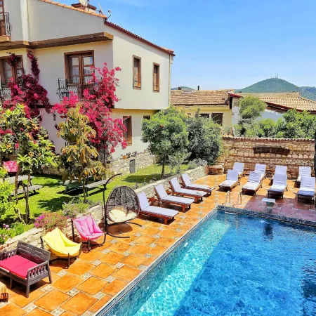 Sezgin Hotel