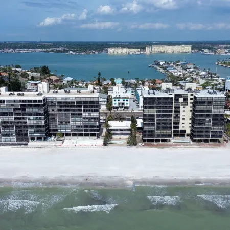 Azul Townhomes A4 - Sunset