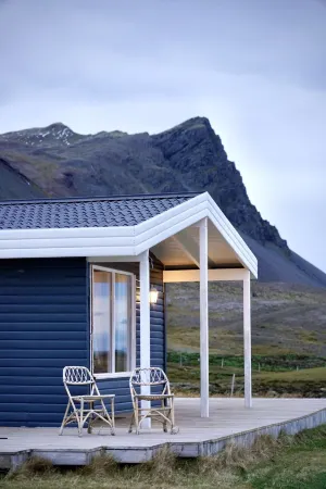 Nátthagi Cottage Отели в г. Snaefellsbaer