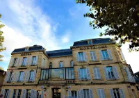 Hôtel Montaigne