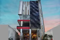 Grand Metro Hotel Tasikmalaya Hotel dekat Transmart Mall