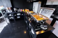 โรงแรม Z3 - พร้อมอาหารเช้า