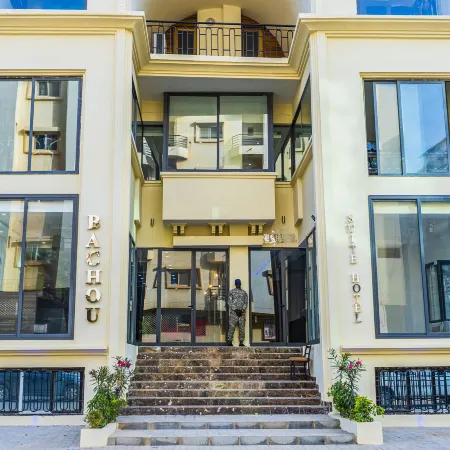 Bachou Gallery Suites