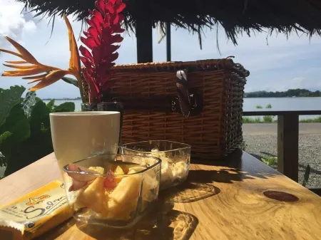 Somewhere Bocas del Toro Отели рядом с достопримечательностью «Колон»