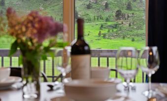 Amazing Sunsets, Biking, Boating and More at the Horsetooth Stoop!