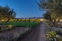 Hotel Bayit Hotels in Salida
