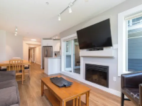 Pacific Shores Resort & Spa Hotels in Nanaimo E