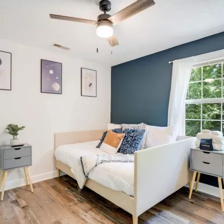 Cozy Oasis of Clarksville!