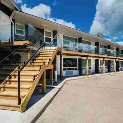 Stay Inn Muskoka Hotel Exterior