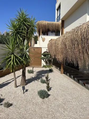 The May Five - Adults Only Отели в г. Сеферихисар