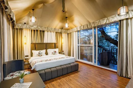 The Whispering Oaks Отели рядом с достопримечательностью «Найнитал көлү»