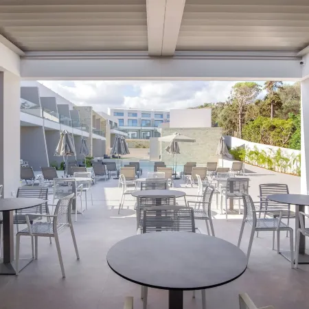 Phos Hotel Adults Only