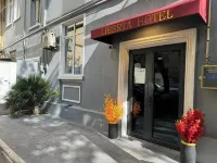 Liberta Hotel Baku Hotels near Baku Central Railway Station