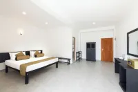 Palazzo Beach Hotel Các khách sạn gần Sri Pushparama Temple
