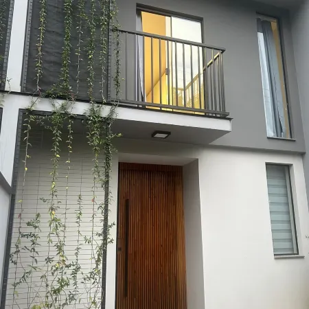 GEMINADO CASA 2 ALTO PADRÃO 3 QUARTOS