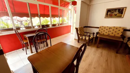 德里諾斯飯店