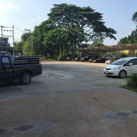 Huaymuang Apartment