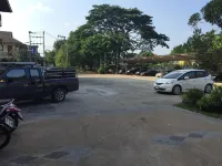 Huaymuang Apartment - parkir