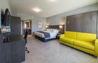 Hotel & Suites le Dauphin Drummondville Hotels in Drummondville