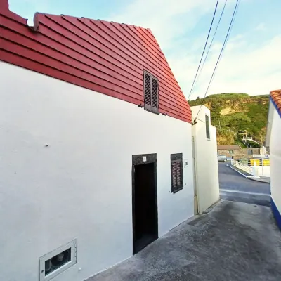 Casa Pé na Areia Hotels near Miradouro Candelária