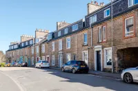 2 Bedroom Apartment-Free Parking Hotels in 