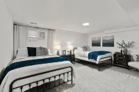 Spacious 5bedroom house with beautiful views of Spokane River & centennial trail