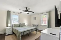 Charming 3-bedroom house with games and karaoke in lovely Boiling Springs 모닝사이드 뱁티스트 처치 주변 호텔