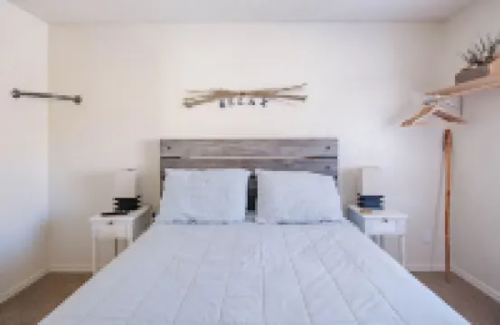 Adventure Loft: Near Trails, Pool and Golf