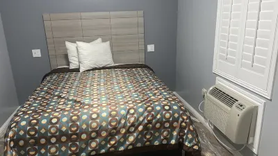 La Perla Motel